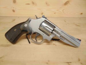 Smith & Wesson 686-6 Pro Series .357