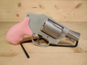 Smith & Wesson 642-2 Airweight (Pink Grip) .38
