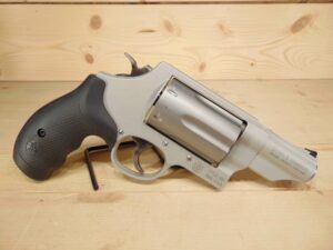 Smith & Wesson Governor .45LC/.45/410