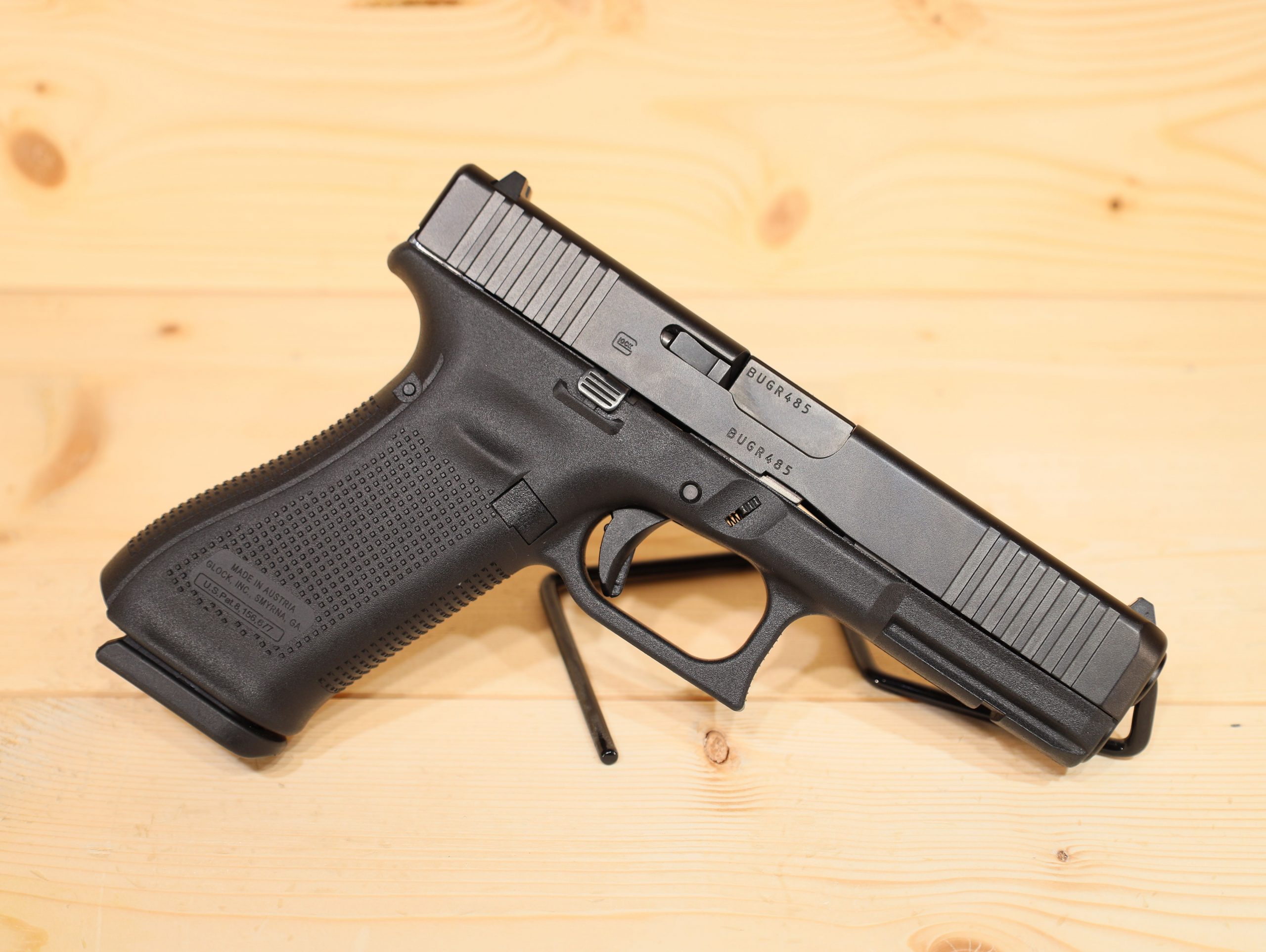 Glock 17 Gen 5 9mm - ADELBRIDGE & CO