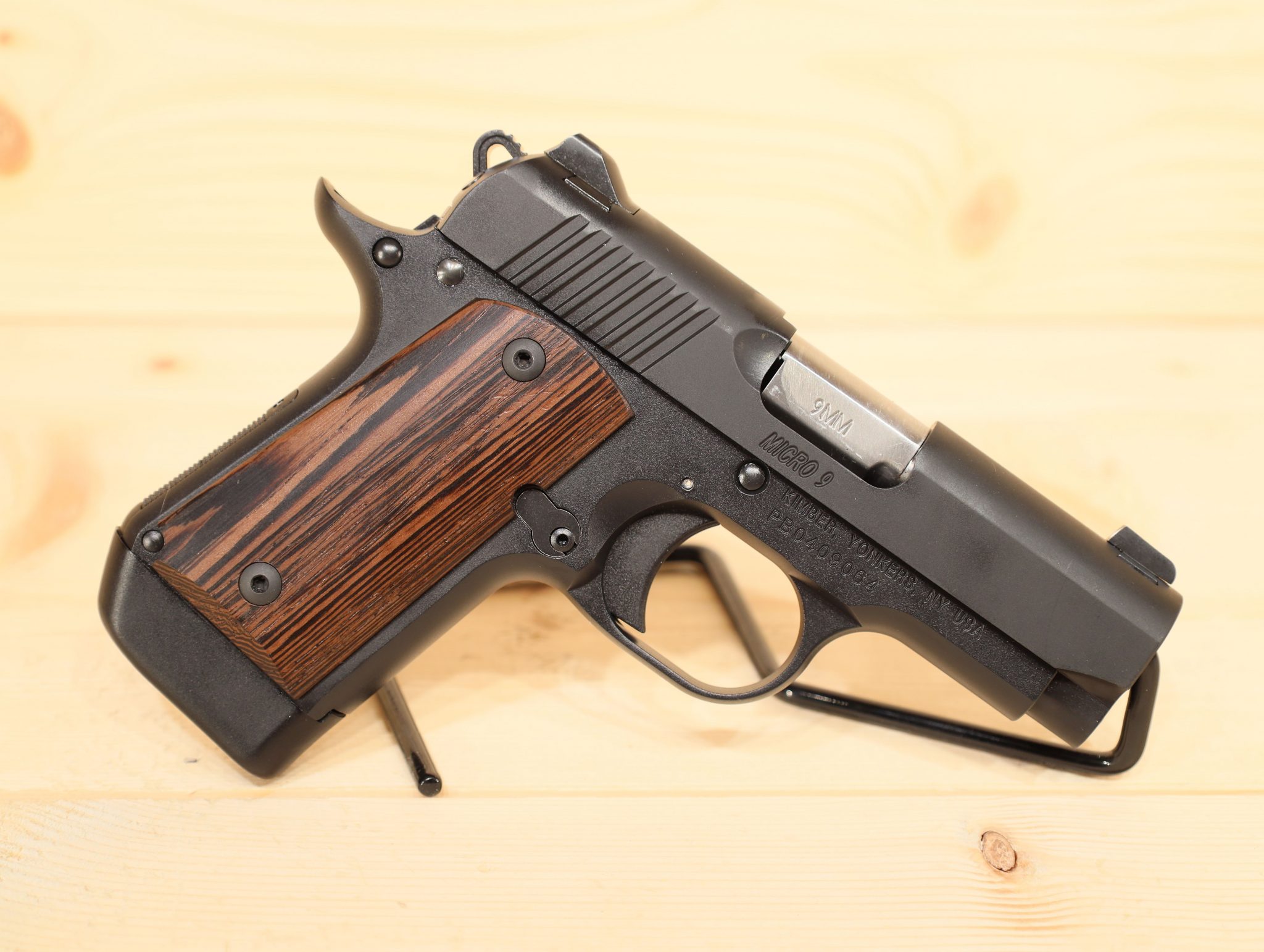 Adelbridge Guns - g2pd6l8
