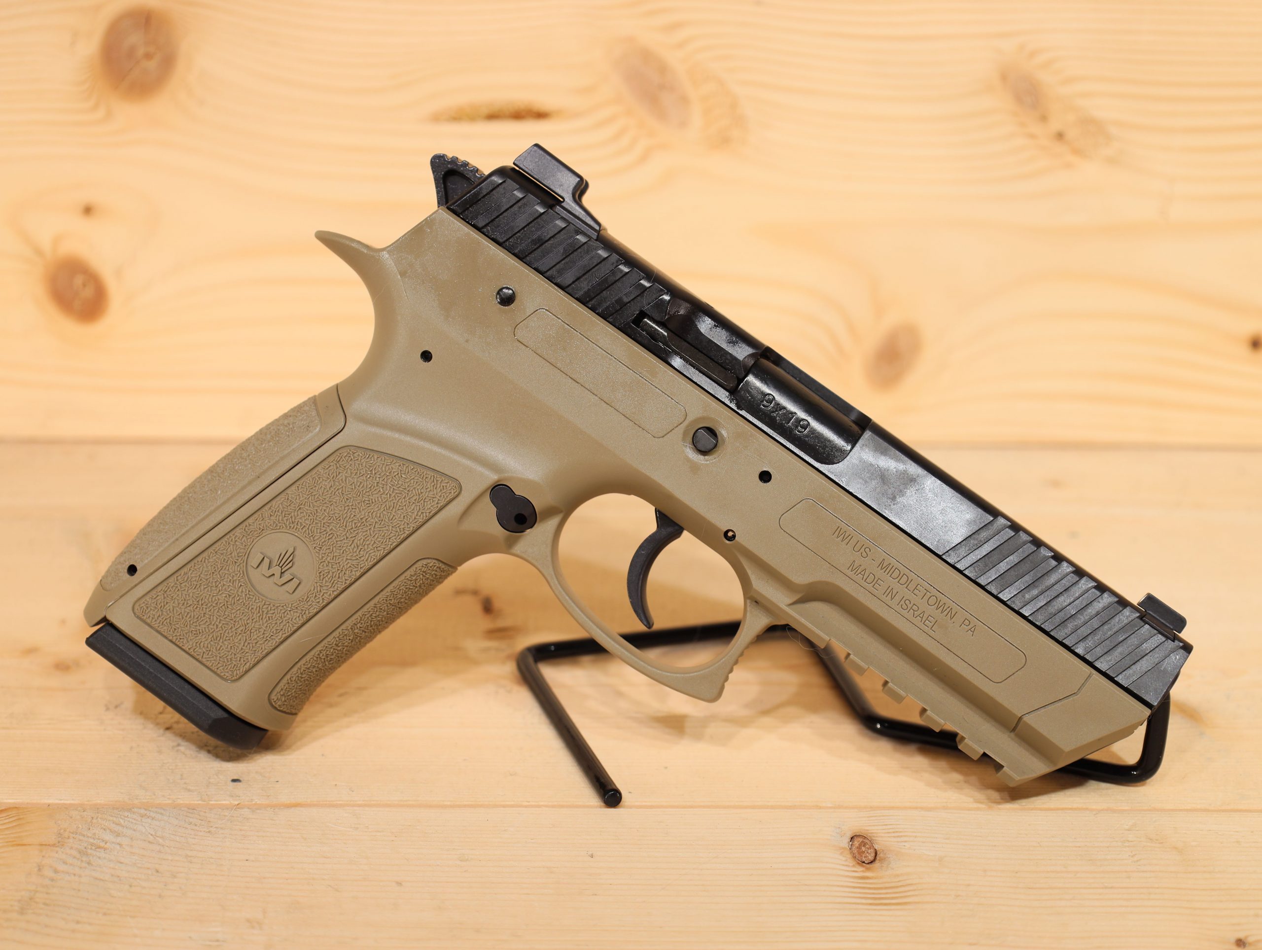 IWI Jericho 941 9mm FDE Barrel 17 Round Capacity