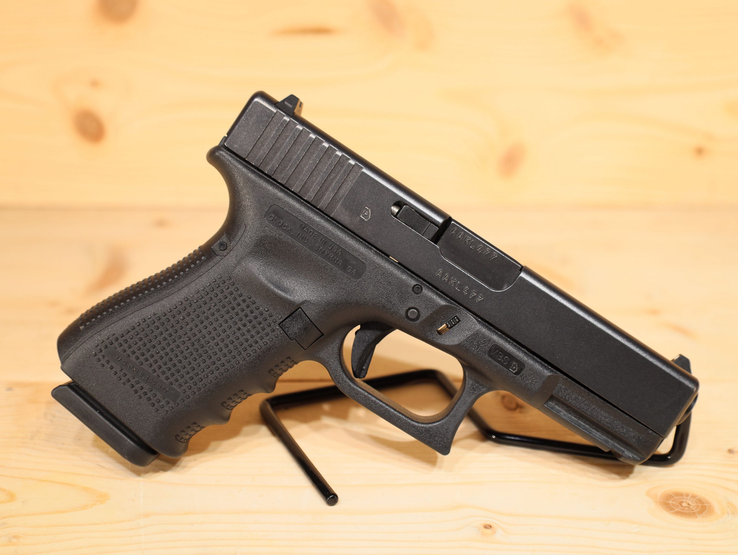 Glock 19 Gen 4 9mm - ADELBRIDGE & CO