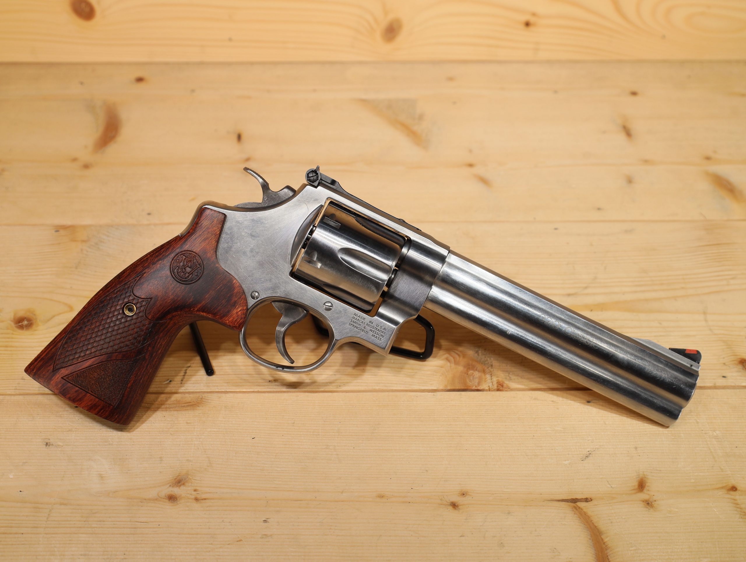 Smith & Wesson 629 Deluxe .44