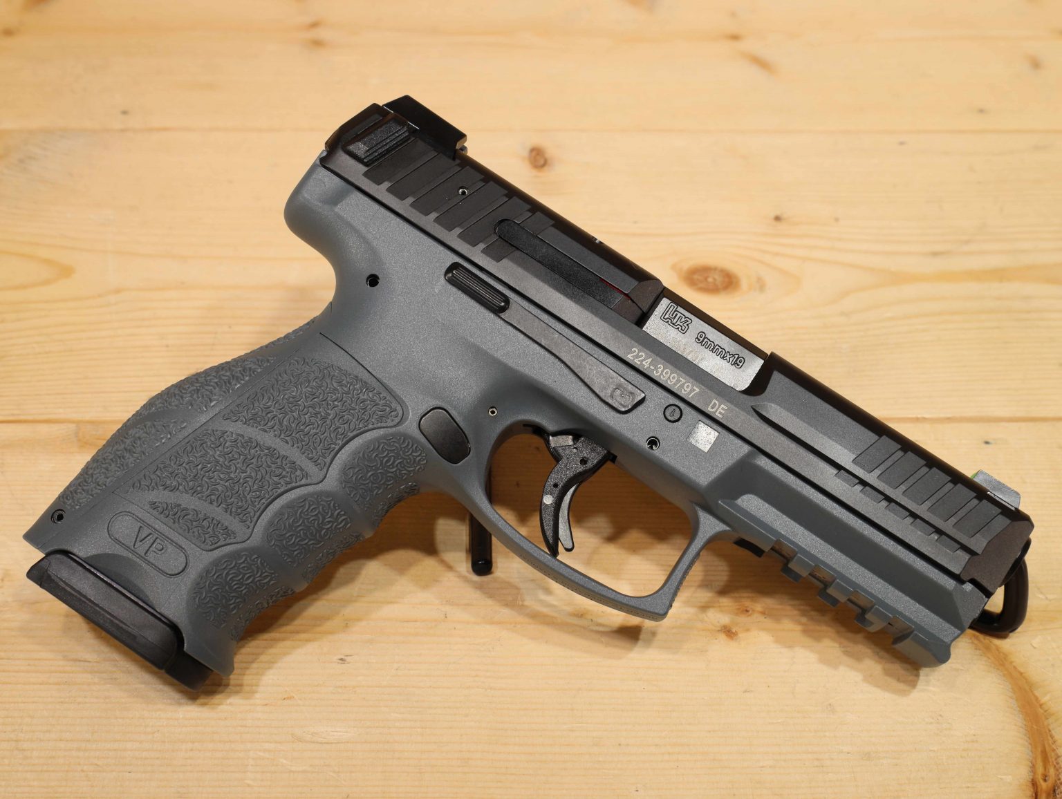 H&K VP9-B Grey 9mm - Adelbridge & Co. Gun Store