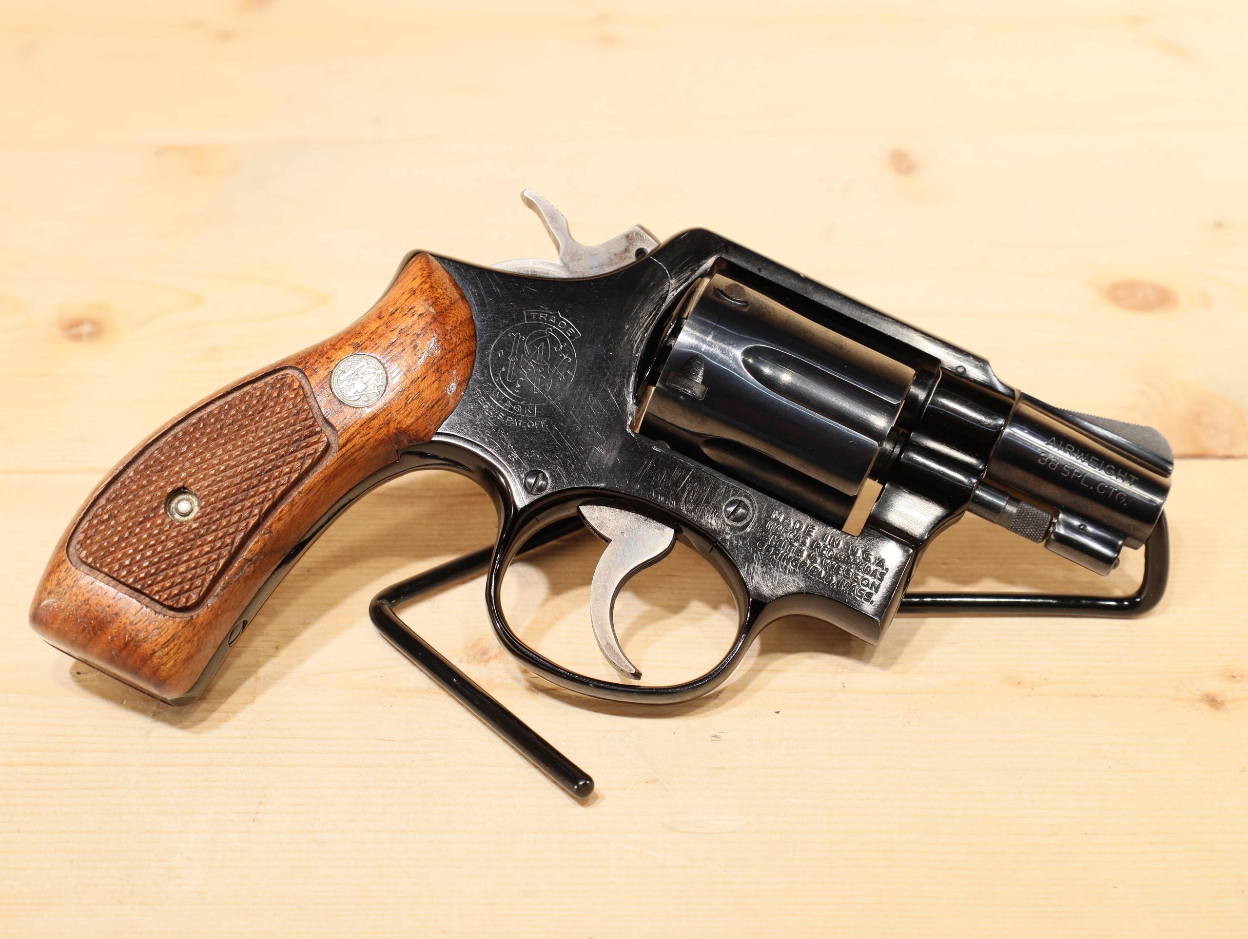 smith and wesson revolver 38 special