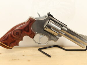 Smith & Wesson - S&W 686 357MAG
