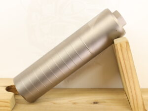 Q Half Nelson 7.62mm