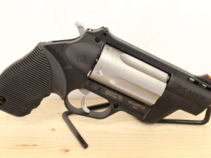 TAURUS JUDGE .45LC/410GA