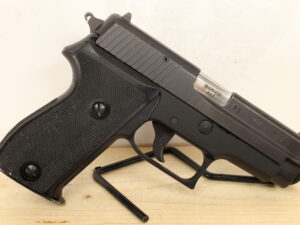 SIG SAUER P6 9x19mm