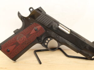 COLT 1911 Combat Commander 38SUPER