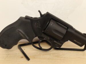 TAURUS 856 38SPL