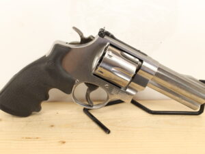 Smith & Wesson - S&W 610 10MM