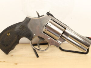 Smith & Wesson - S&W 686 PLUS 357MAG