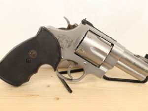 Smith & Wesson - S&W 629-5 44 MAGNUM