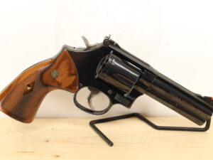 Smith & Wesson - S&W 586-8 357MAG