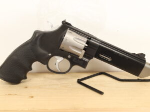 Smith & Wesson - S&W 627-5 357MAG