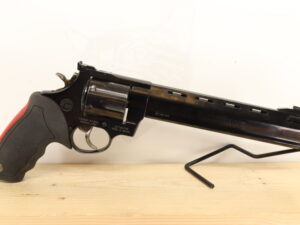 TAURUS Raging Bull .44Mag