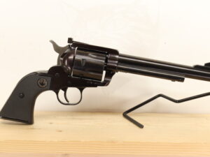RUGER New Model Blackhawk 44 MAGNUM