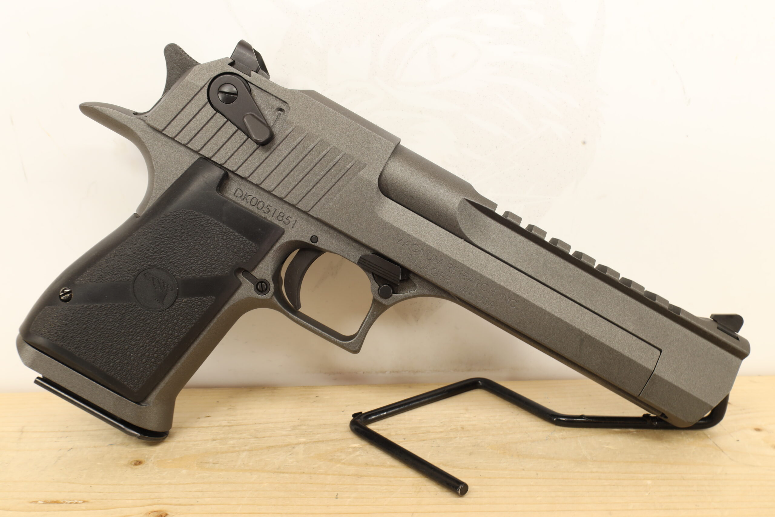 MAGNUM RESEARCH Desert Eagle 50 AE