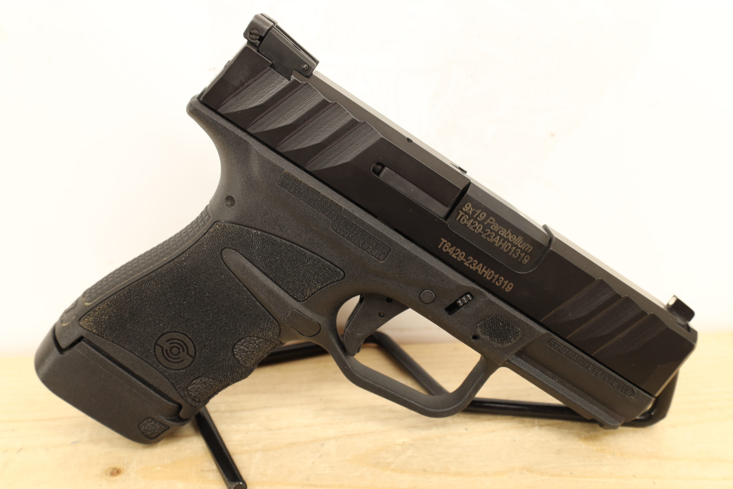 STOEGER STR-9MC 9x19mm