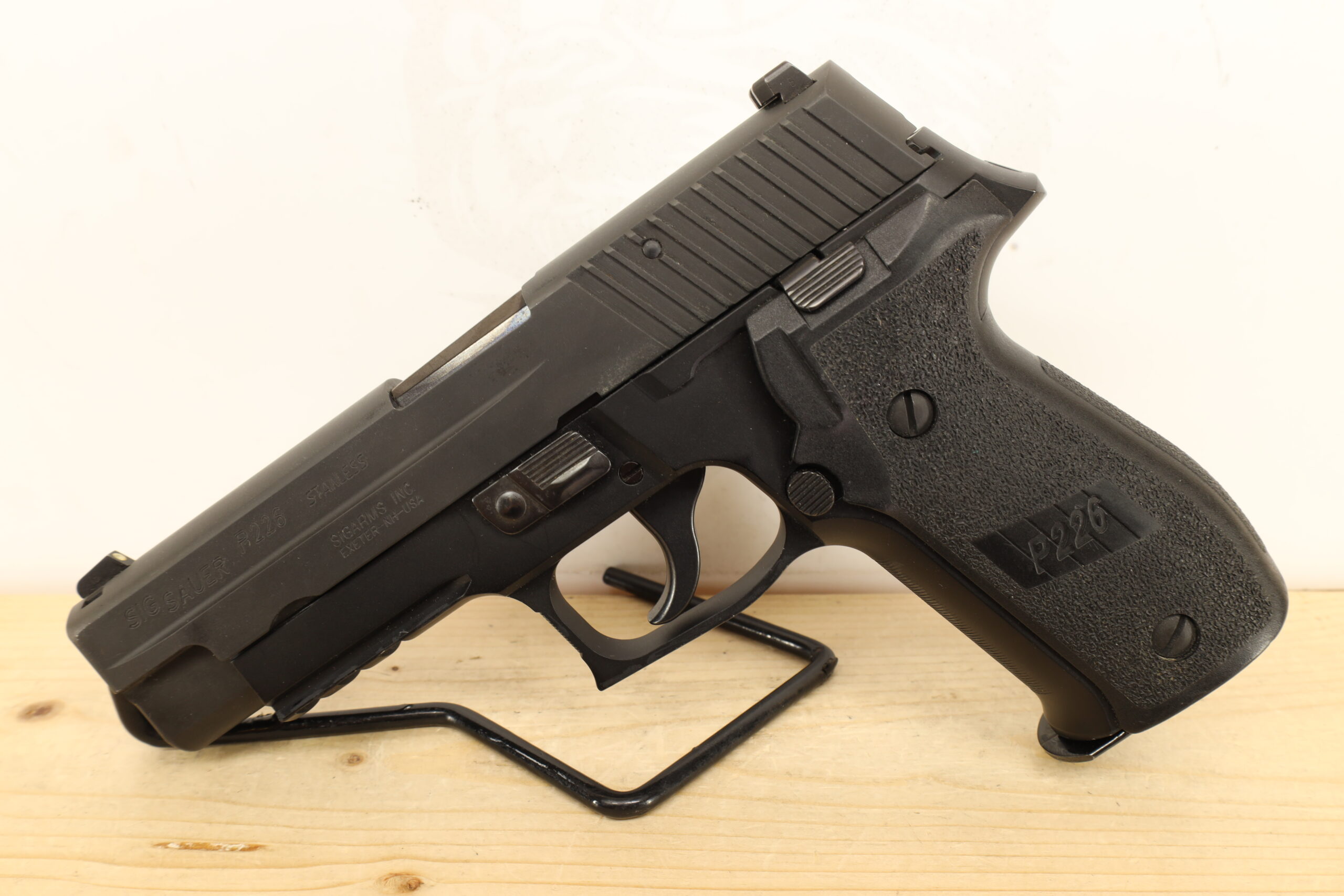 SIG SAUER P226 40S&W - Image 2