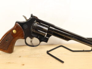 TAURUS MODEL 66 357MAG