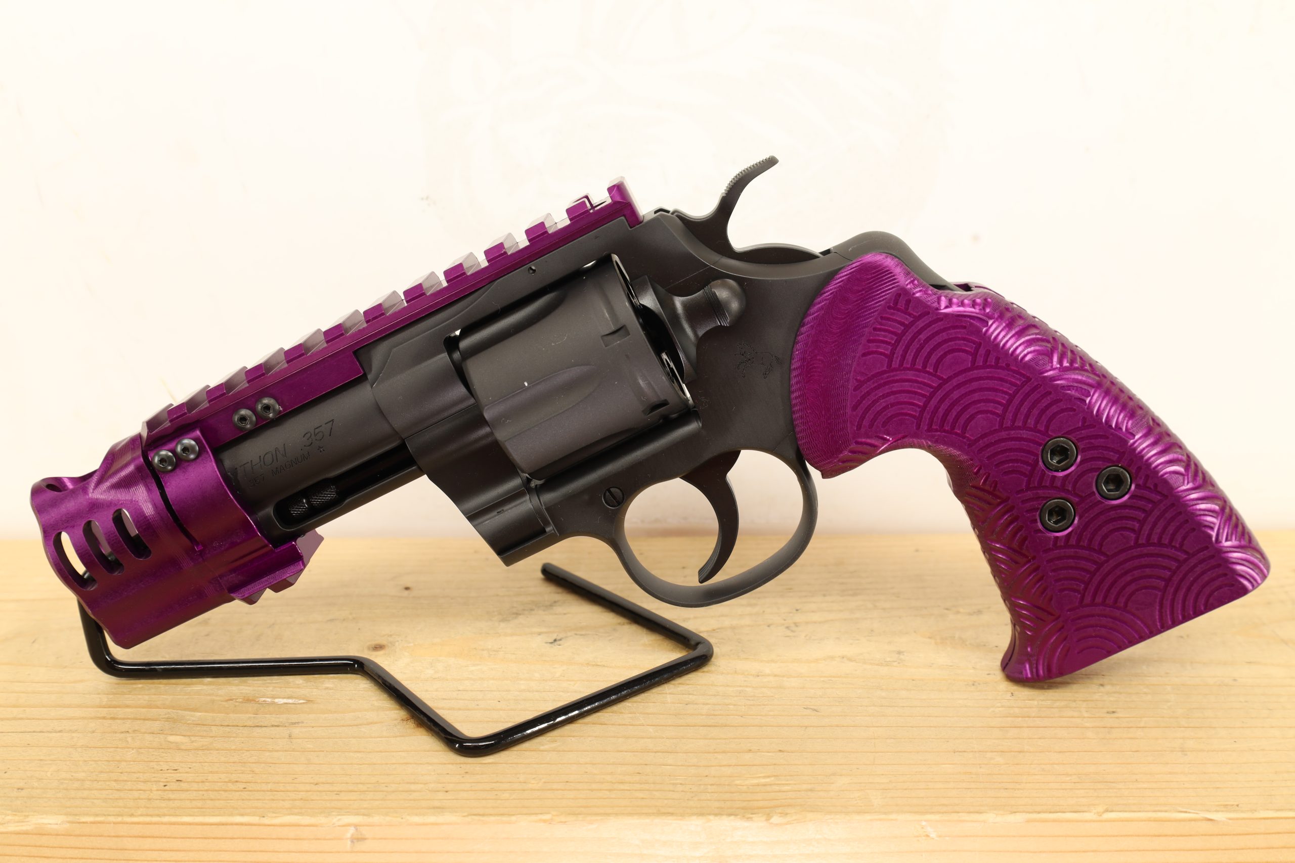 Pythpm Revolver COLT Python 357MAG - ADELBRIDGE & CO